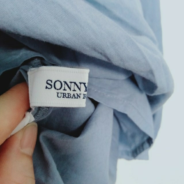 Sonny Label(サニーレーベル)のコットンタックドレスシャツ　長袖ブラウス　ライトブルー レディースのトップス(シャツ/ブラウス(長袖/七分))の商品写真