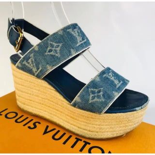 ルイヴィトン(LOUIS VUITTON)のルイヴィトン★スターボードライン デニム地 モノグラム サンダル(35)(サンダル)