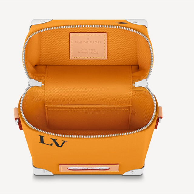 LOUIS VUITTON(ルイヴィトン)のルイヴィトン ☆ヴェルティカル･ボックス トランクM59666 メンズのバッグ(ショルダーバッグ)の商品写真