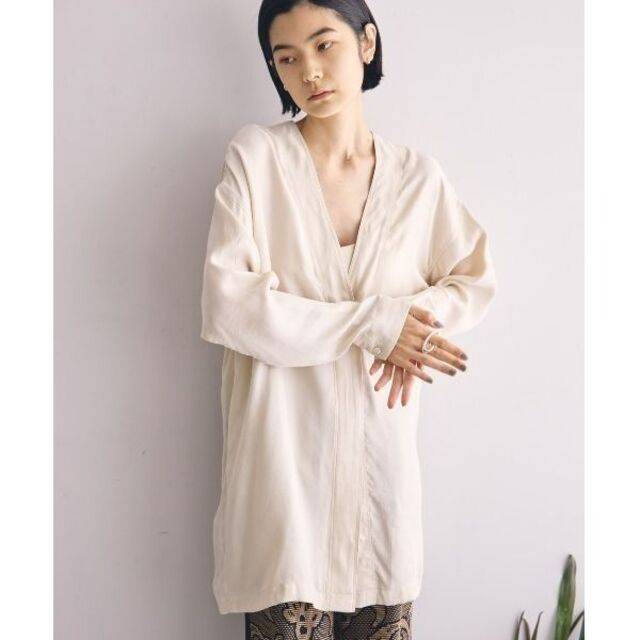 TODAYFUL - 新品todayfulカラーレスサテンシャツ　キナリ