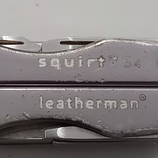 LEATHERMAN(レザーマン)のLEATHERMAN / squirt s4 / レザーマン /マルチツール スポーツ/アウトドアのアウトドア(その他)の商品写真