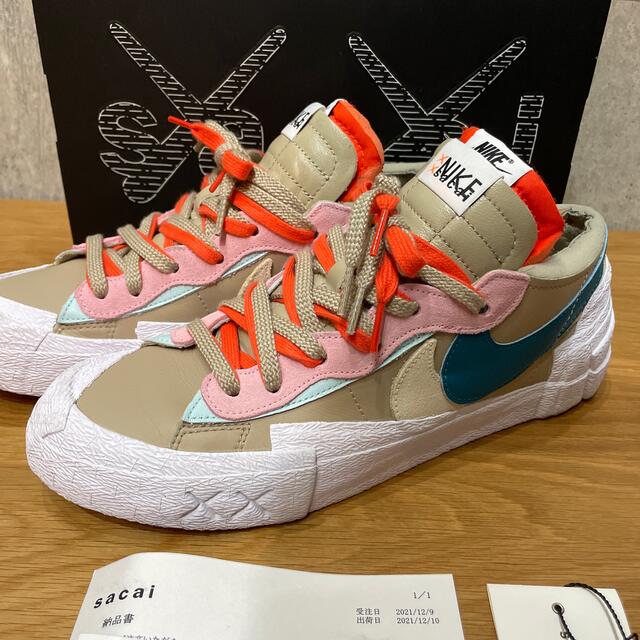 sacai(サカイ)のNike sacai KAWS Blazer Low カウズ サカイ ブレーザー メンズの靴/シューズ(スニーカー)の商品写真