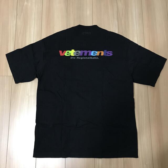 ヴェトモン　オーバーサイズTシャツ　VETEMENTS メンズのトップス(Tシャツ/カットソー(半袖/袖なし))の商品写真