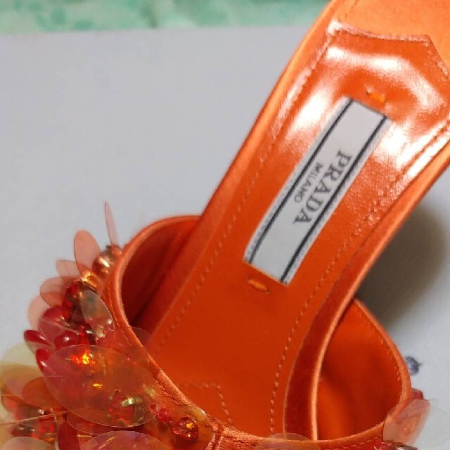 PRADA(プラダ)のPRADA　プラダ　ビジューサンダル レディースの靴/シューズ(サンダル)の商品写真