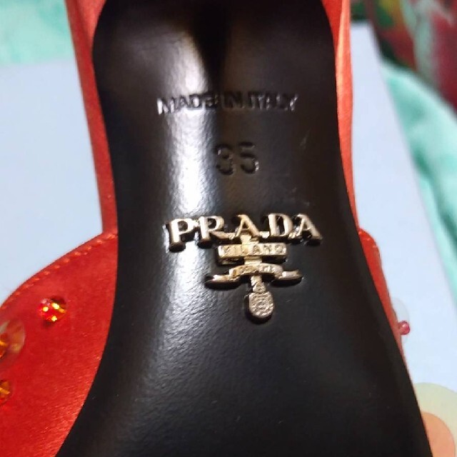 PRADA(プラダ)のPRADA　プラダ　ビジューサンダル レディースの靴/シューズ(サンダル)の商品写真