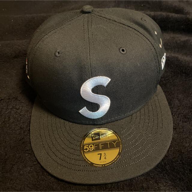 Supreme Characters S Logo New Era 7-3/4 | www.carmenundmelanie.at