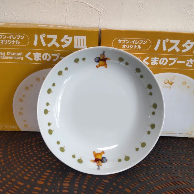 【6枚セット】非売品★くまのプーさんパスタ皿★セブンイレブン限定★ インテリア/住まい/日用品のキッチン/食器(食器)の商品写真