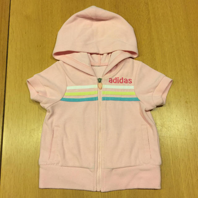 adidas(アディダス)のアディダス パーカー(100) キッズ/ベビー/マタニティのキッズ服女の子用(90cm~)(カーディガン)の商品写真