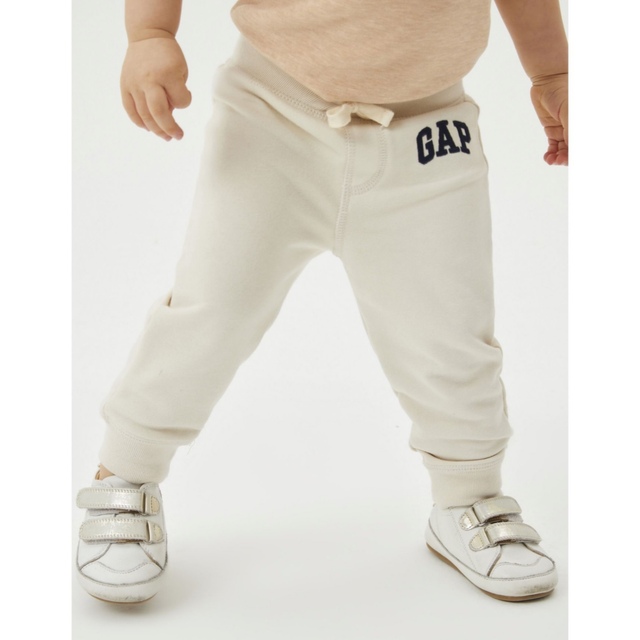 babyGAP(ベビーギャップ)のbabyGap ディズニー ミッキーマウス ジョガーパンツ キッズ/ベビー/マタニティのベビー服(~85cm)(パンツ)の商品写真