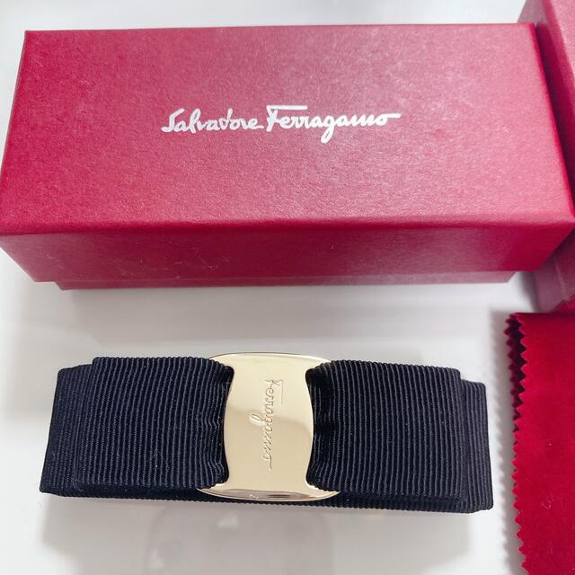 Ferragamo バレッタ ピアス セット 1