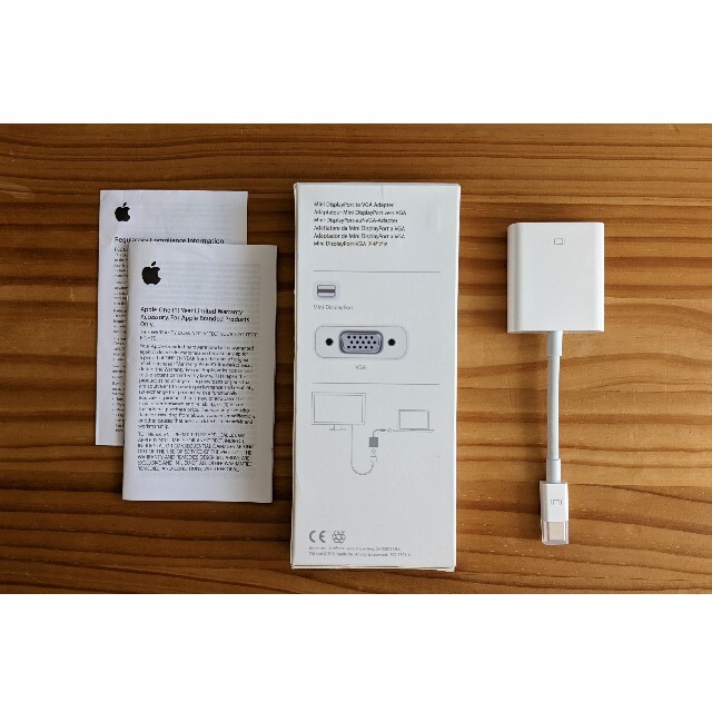 Apple(アップル)のApple純正 Mini DisplayPort - VGAアダプタ スマホ/家電/カメラのPC/タブレット(PC周辺機器)の商品写真