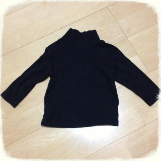 ユニクロ(UNIQLO)のUNIQLO 黒タートルネック 80cm(その他)