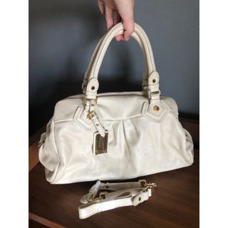 マークバイマークジェイコブス(MARC BY MARC JACOBS)のMARC BY MARC JACOBSレザーバッグ(ショルダーバッグ)