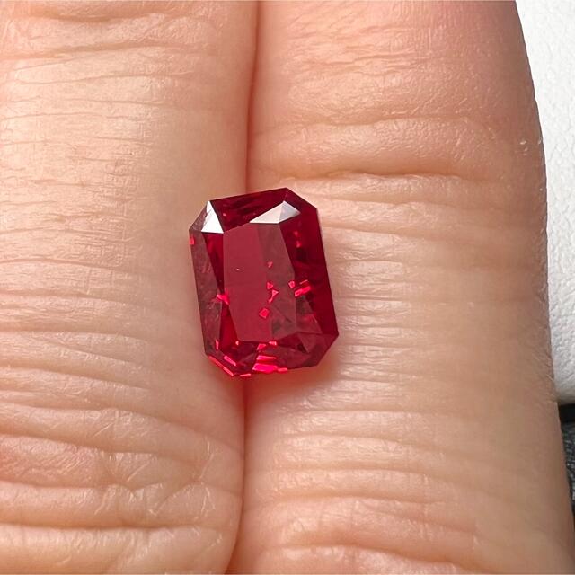 再結晶ルビー ピジョンブラッド相当 2.36ct ジュエリールース