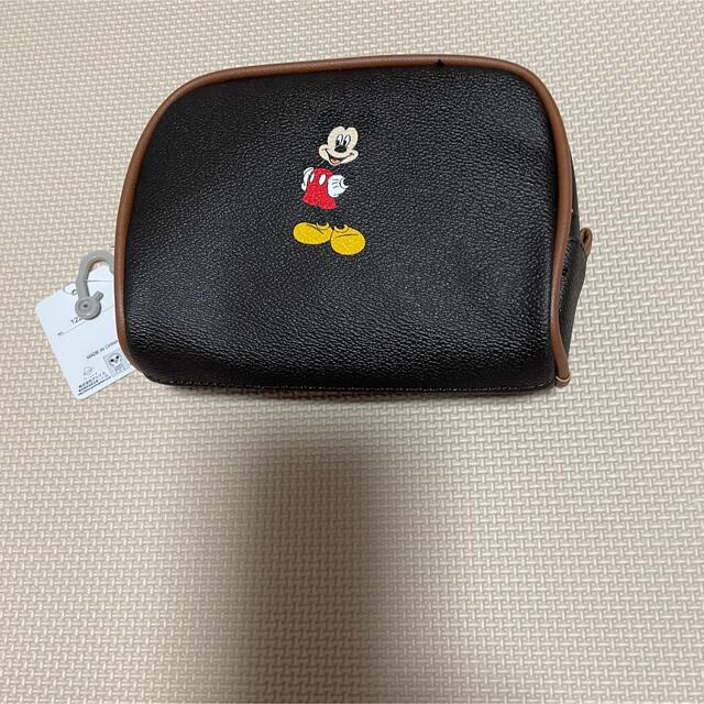 Disney(ディズニー)のミッキーマウスのポーチ レディースのファッション小物(ポーチ)の商品写真