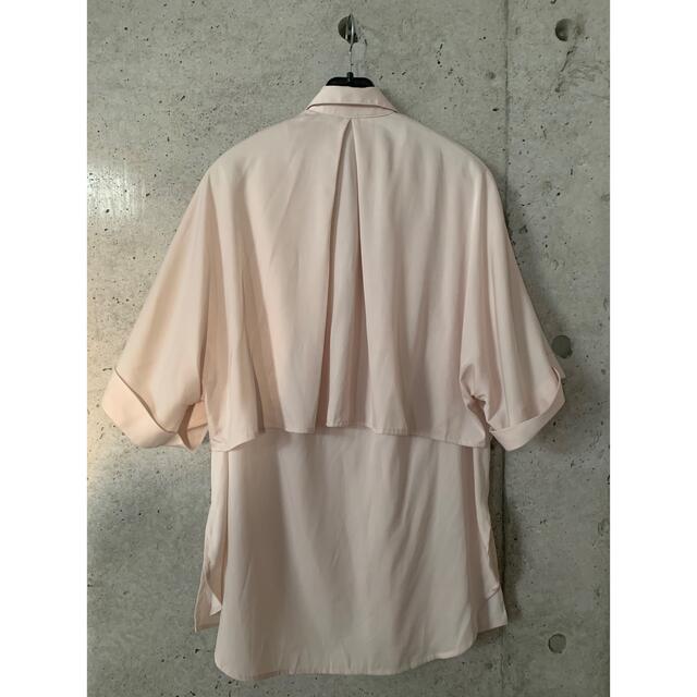 louren peachskin satin shirt レディースのトップス(シャツ/ブラウス(半袖/袖なし))の商品写真