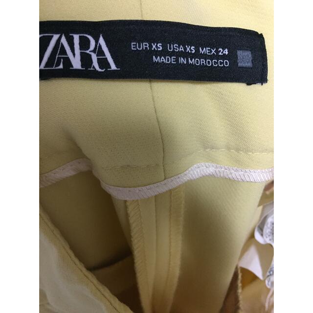 ZARA(ザラ)のZARA センタープレスパンツ　テーパードパンツ レディースのパンツ(カジュアルパンツ)の商品写真