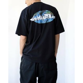 ビームスティー(BEAMS T)の【BLACK】SauRas Being * BEAMS T / 別注 Earth Tシャツ(その他)