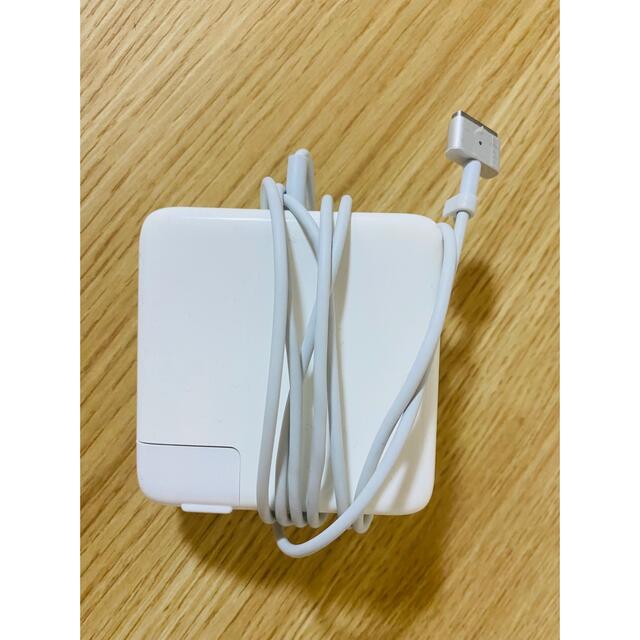 Apple(アップル)の85W Magsafe 2 Power Adapter【送料無料】 スマホ/家電/カメラのスマートフォン/携帯電話(バッテリー/充電器)の商品写真
