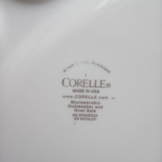 CORELLE(コレール)のCORELLE　コレール　プリティフルーツ　ランチプレート　フルーツ柄 インテリア/住まい/日用品のキッチン/食器(食器)の商品写真