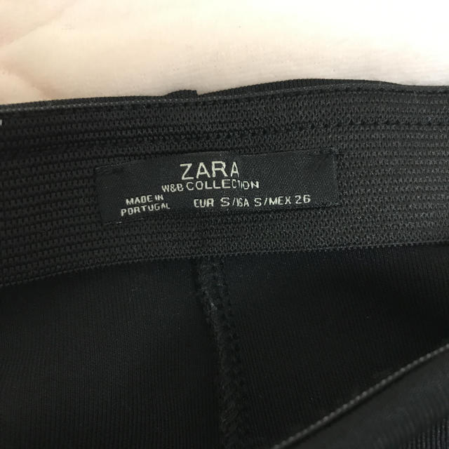 ZARA(ザラ)のザラ スカート プリーツ チューリップ レディースのスカート(ミニスカート)の商品写真