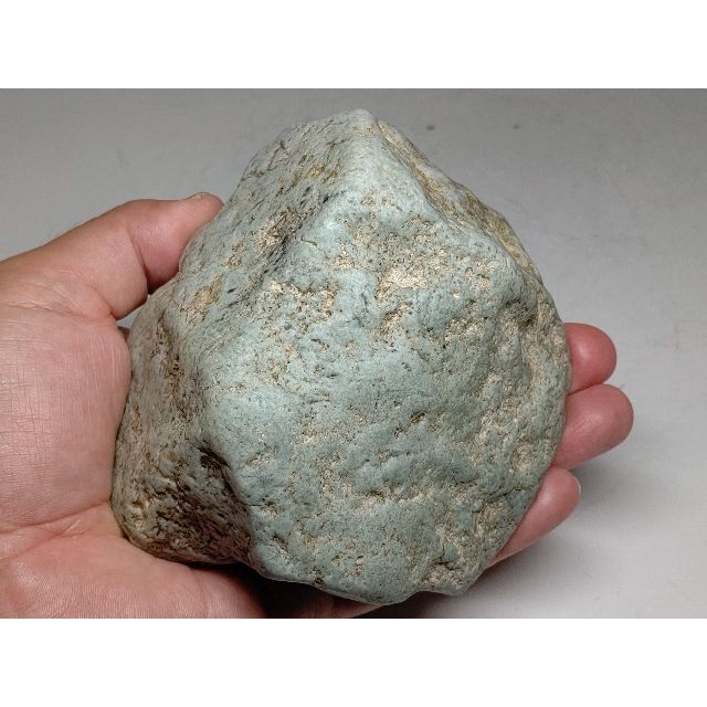 青緑 589g 翡翠原石 ヒスイ 翡翠 原石 鑑賞石 自然石 誕生石 鉱物 水石