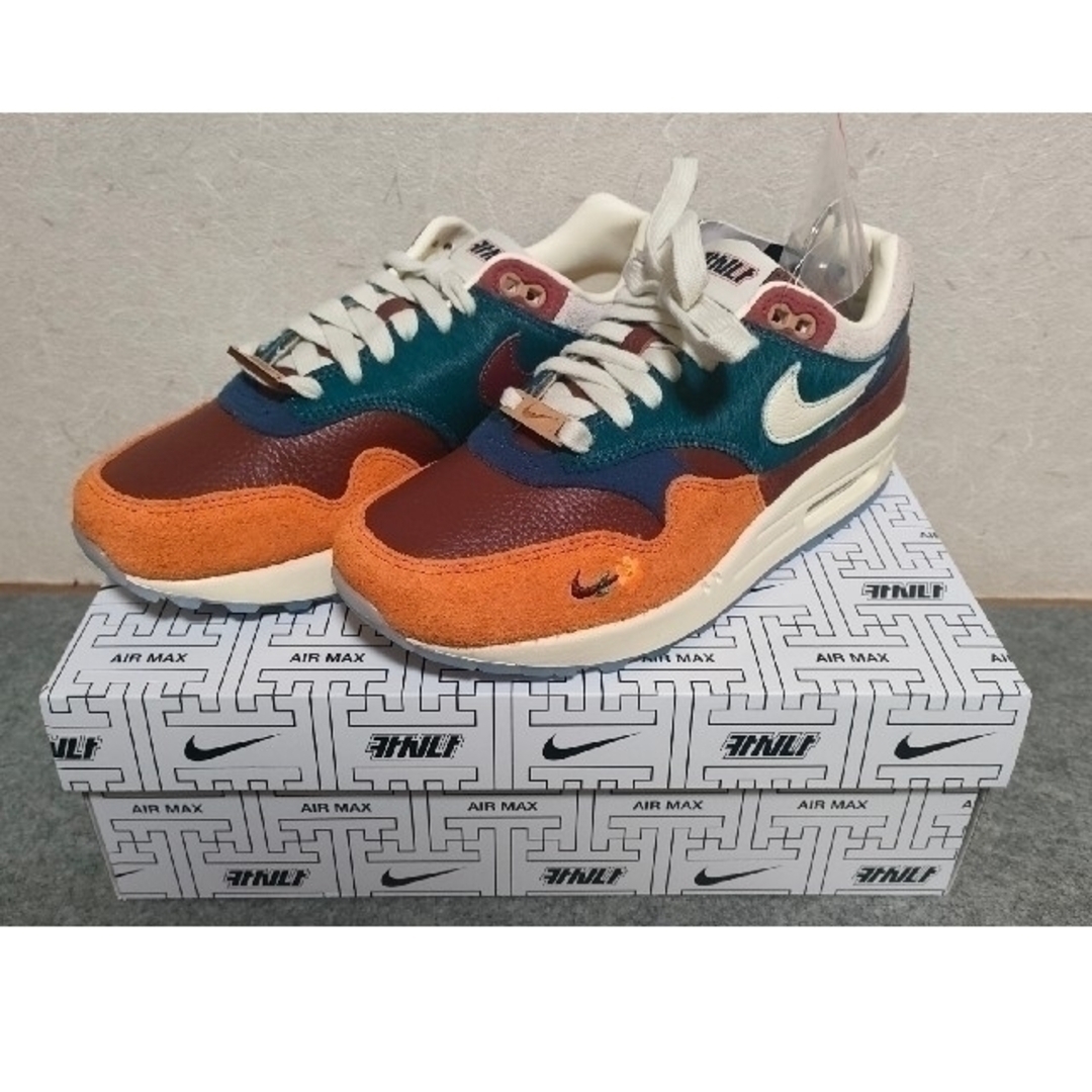 NIKE(ナイキ)の25cm カシナ エアマックス kashina airmax1 orange メンズの靴/シューズ(スニーカー)の商品写真