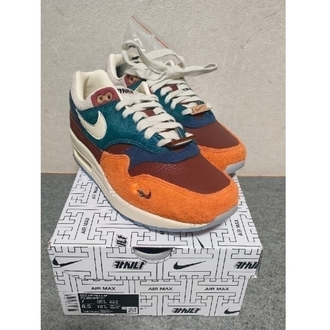 NIKE(ナイキ)の25cm カシナ エアマックス kashina airmax1 orange メンズの靴/シューズ(スニーカー)の商品写真