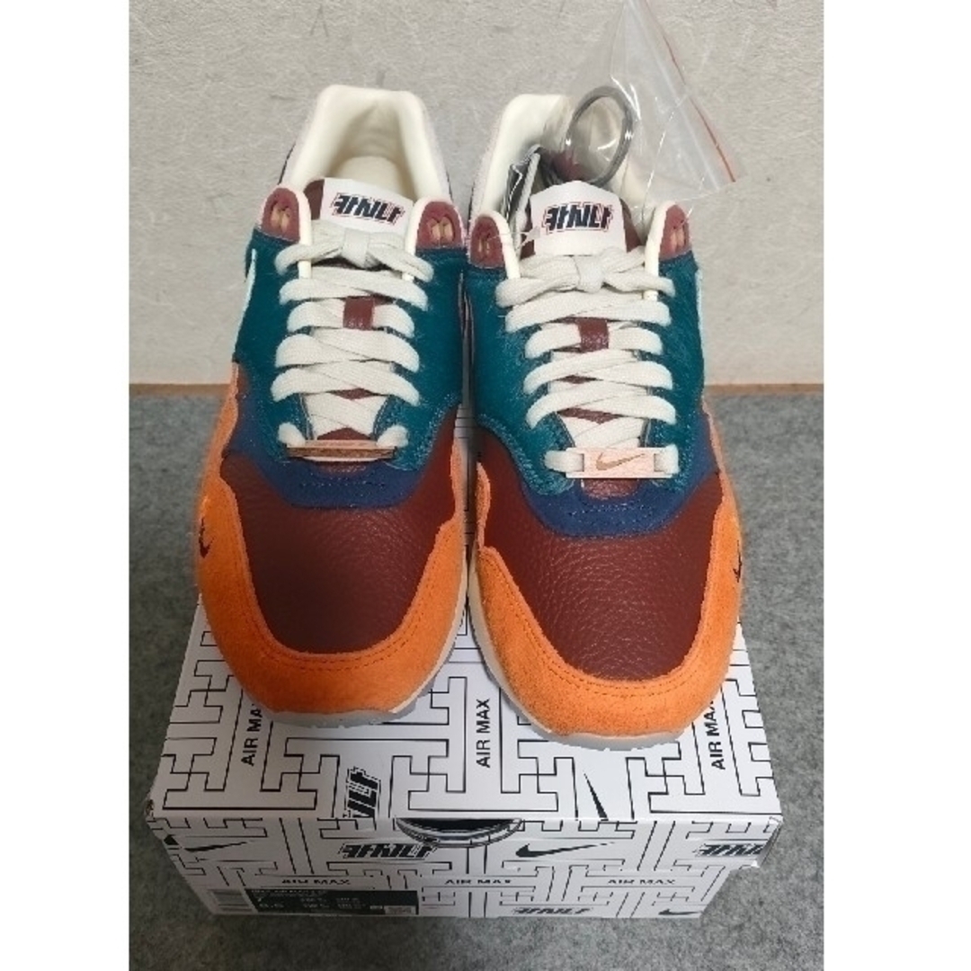 NIKE(ナイキ)の25cm カシナ エアマックス kashina airmax1 orange メンズの靴/シューズ(スニーカー)の商品写真