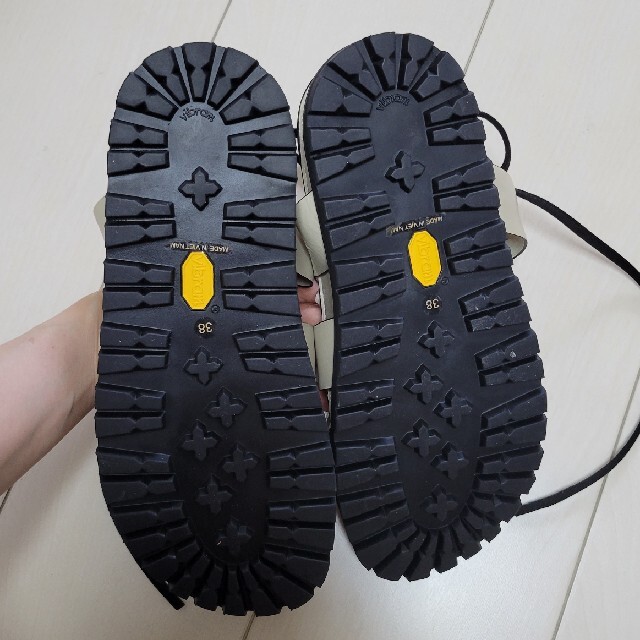 Le Talon(ルタロン)の【LE TALON 】GRISE レザーVIBRAMレースUPサンダル レディースの靴/シューズ(サンダル)の商品写真