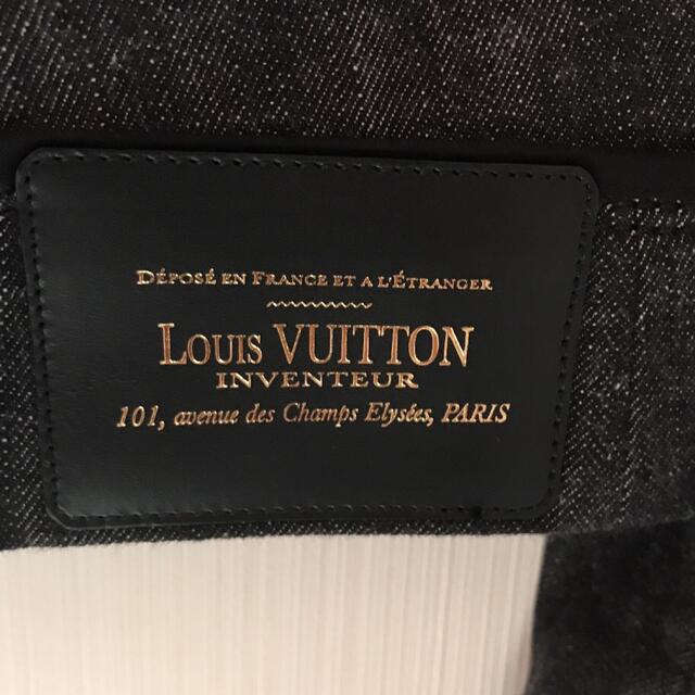 LOUIS VUITTON(ルイヴィトン)のルイヴィトンフォックスファーデニムジャケット レディースのジャケット/アウター(Gジャン/デニムジャケット)の商品写真