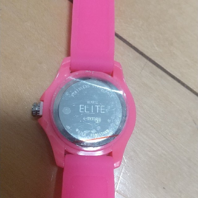 未使用 腕時計 ピンク キッズ Panko キッズ/ベビー/マタニティのこども用ファッション小物(腕時計)の商品写真