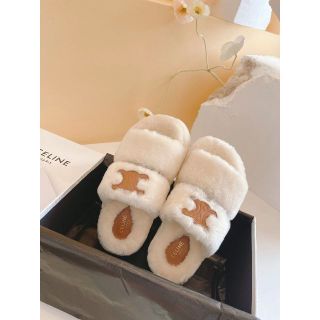 セリーヌ ファー サンダル(レディース)の通販 13点 | celineの セリーヌ ファー サンダル(レディース)の通販 13点 | celineの