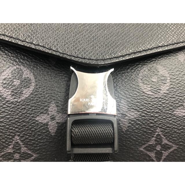 LOUIS VUITTON(ルイヴィトン)のルイヴィトン Outdoor Flap Messenger Taigarama メンズのバッグ(ショルダーバッグ)の商品写真