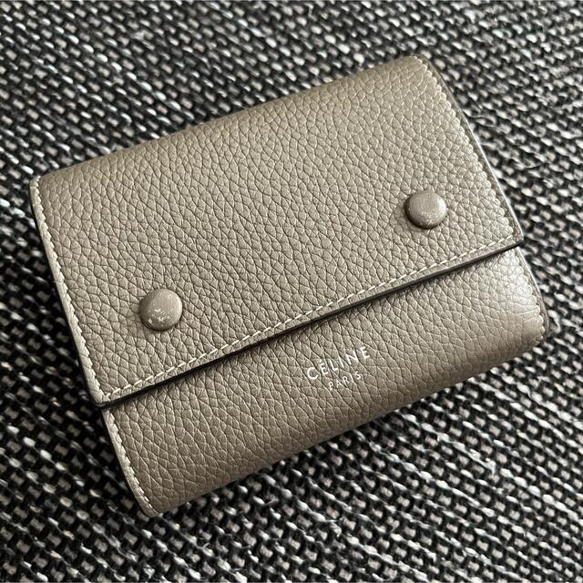 celine(セリーヌ)の【限定値下】セリーヌ　スモールウォレット　三つ折り レディースのファッション小物(財布)の商品写真