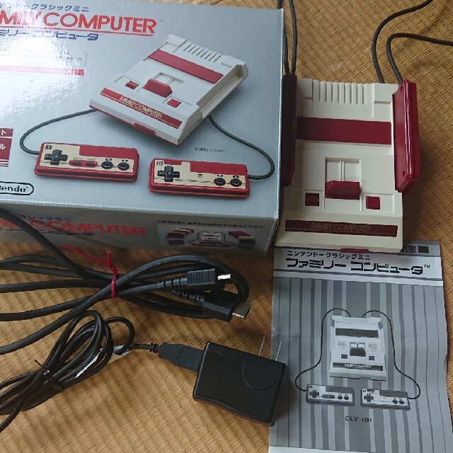 Nintendo  ニンテンドークラシックミニ ファミリーコンピュータ