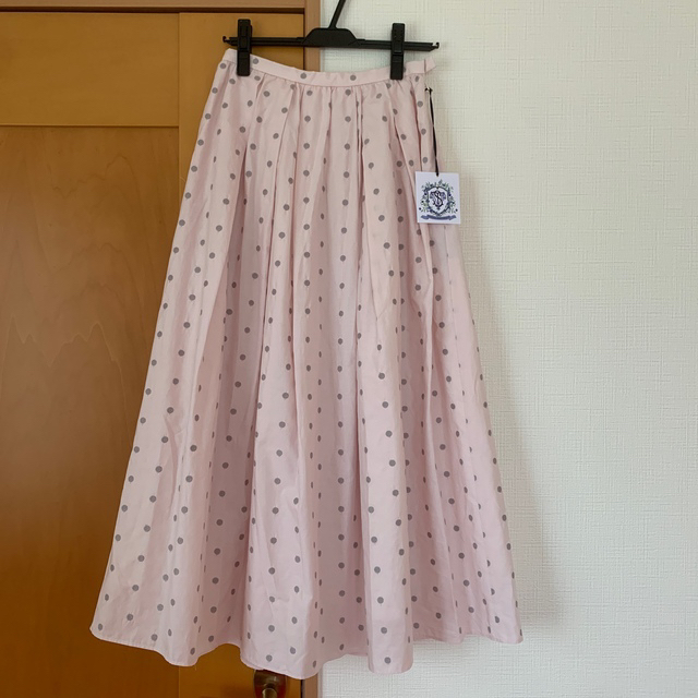 Chesty(チェスティ)の完売品　セブンテン　ドット刺繍フレアスカート レディースのスカート(ロングスカート)の商品写真