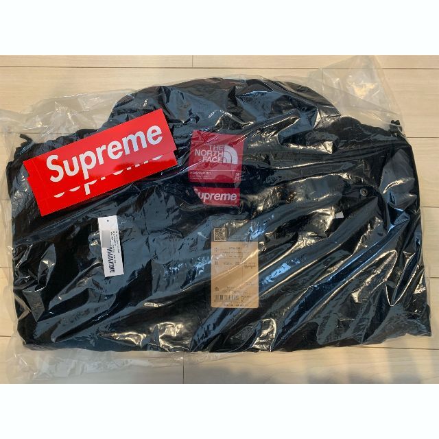 Supreme / The North Face Trekking Jacket 1