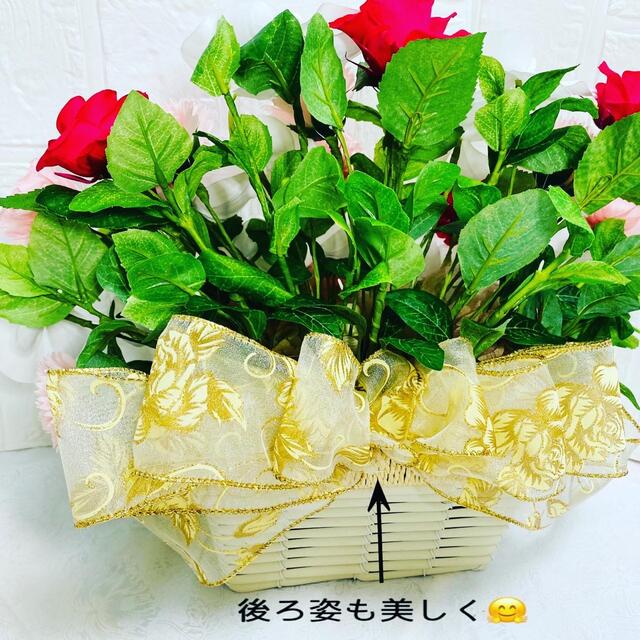 薔薇と胡蝶蘭の優雅で華やかなフラワーアレンジメント　誕生日プレゼント　お祝い　 ハンドメイドのフラワー/ガーデン(プリザーブドフラワー)の商品写真