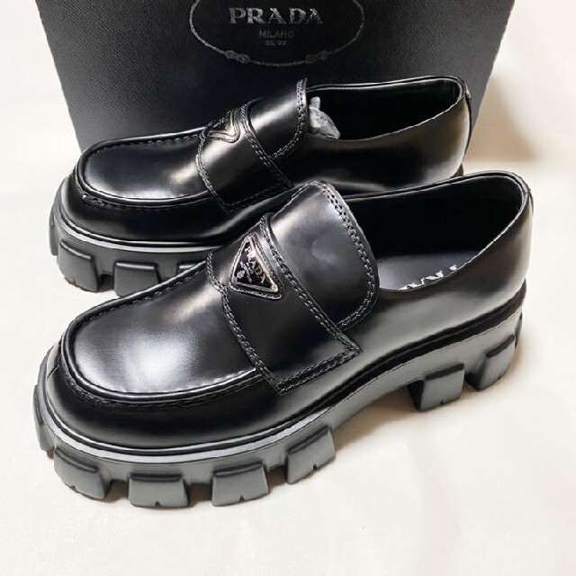 通販最安値 PRADA ブラッシュドレザー ローファーの通販 by lmertt's