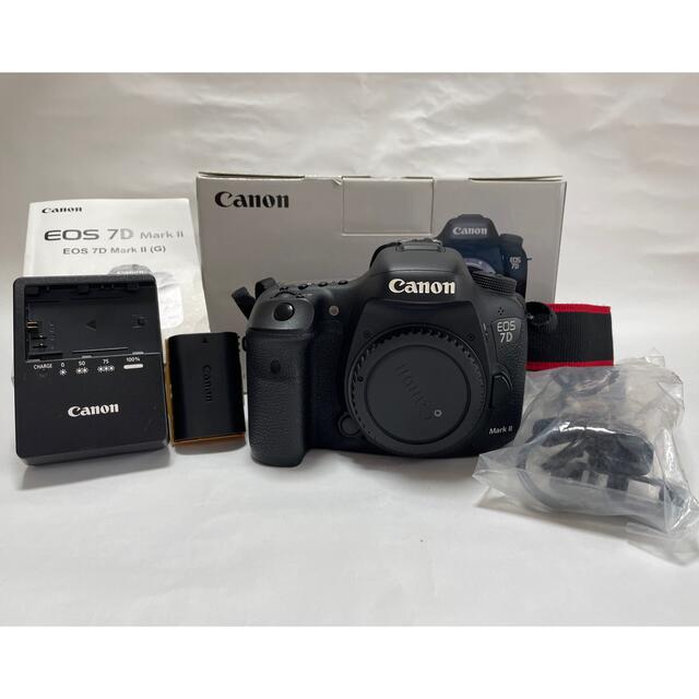 美品　Canon EOS 7D MarkII aps-c 一眼レフ