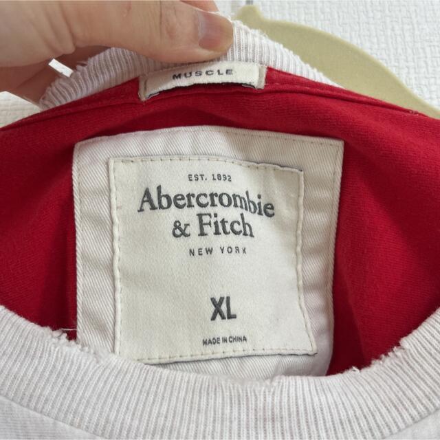 Abercrombie&Fitch(アバクロンビーアンドフィッチ)のアバクロンビー&フィッチ　Tシャツ レディースのトップス(Tシャツ(半袖/袖なし))の商品写真