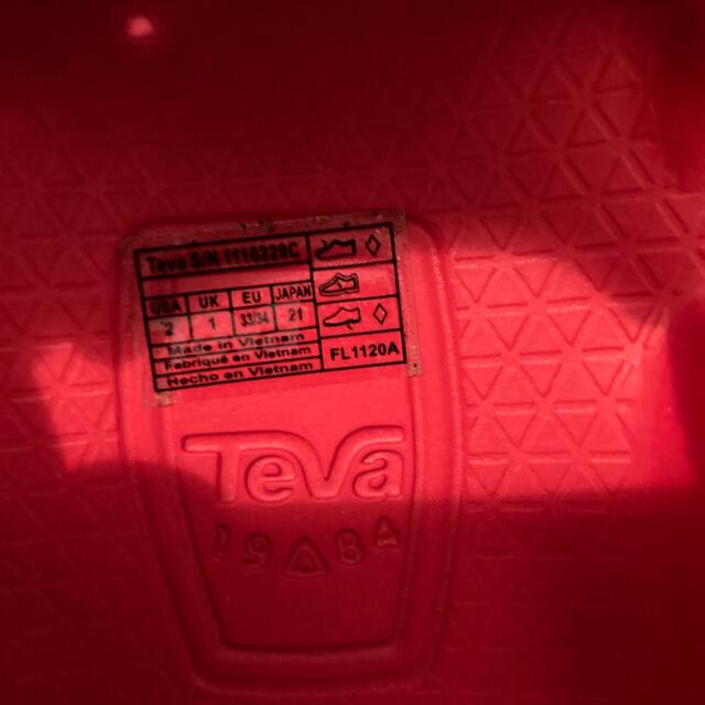 Teva(テバ)の【TEVAキッズ21cm】オムニウムドリフト(赤)EVA素材のクロッグサンダル キッズ/ベビー/マタニティのキッズ靴/シューズ(15cm~)(サンダル)の商品写真