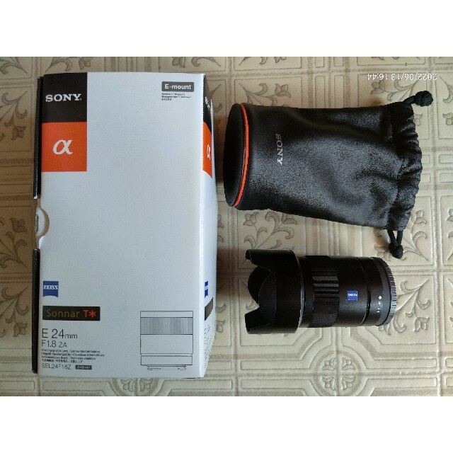 Sonnar T* E 24mm F1.8 ZA SEL24F18Z Sonnar T* E 24mm F1.8 ZA SEL24F18Z