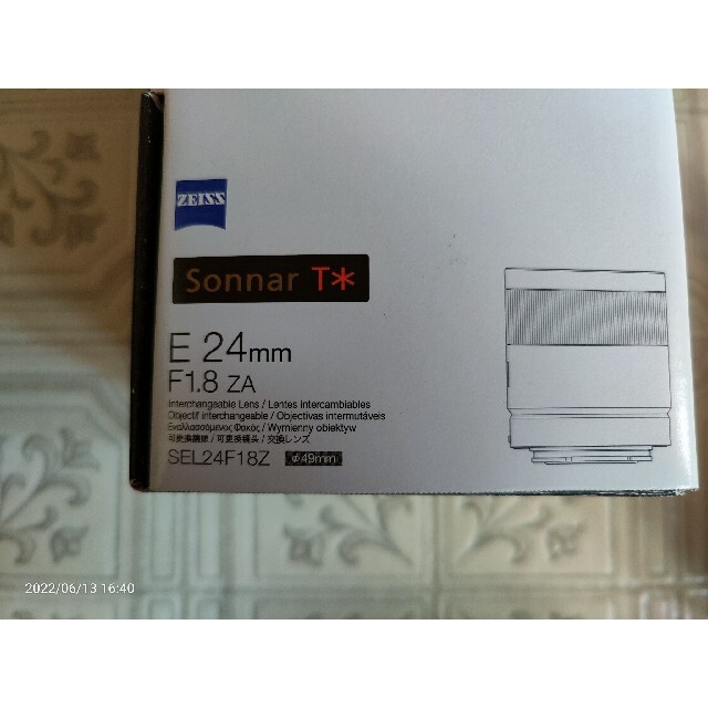 Sonnar T* E 24mm F1.8 ZA SEL24F18Z Sonnar T* E 24mm F1.8 ZA SEL24F18Z