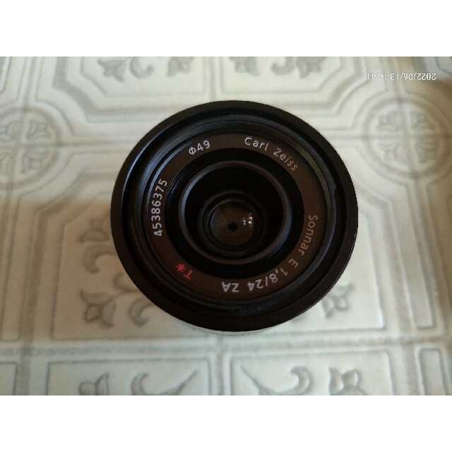 Sonnar T* E 24mm F1.8 ZA SEL24F18Z Sonnar T* E 24mm F1.8 ZA SEL24F18Z