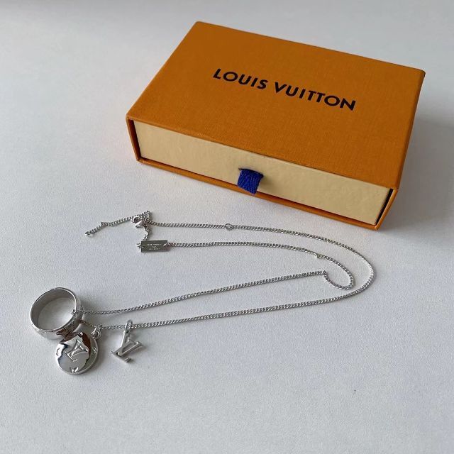 限定25%OFF】 LOUIS VUITTON - 美品 ルイ ヴィトン リングネックレス