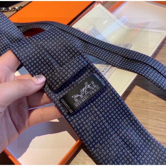 最安値定番】 Hermes エルメス ネクタイ 未使用品 箱付き タグ付きの通販 by サカタ レイナ's shop｜エルメスならラクマ 