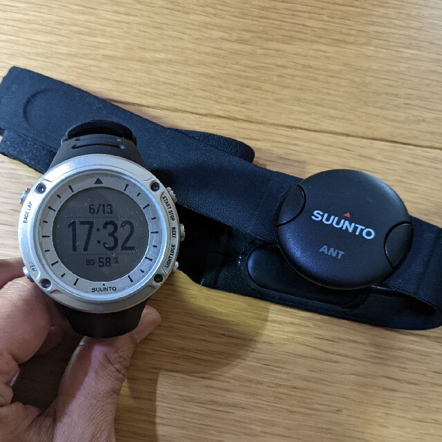 SUUNTO AMBIT　スント　アンビット　心拍センサー付 メンズの時計(腕時計(デジタル))の商品写真