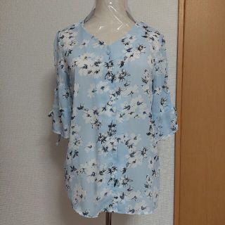 アーバンリサーチアイテムズ(URBAN RESEARCH ITEMS)の値下げ中☆*°アーバンリサーチ アイテムズ☆花柄シフォンブラウス(シャツ/ブラウス(長袖/七分))